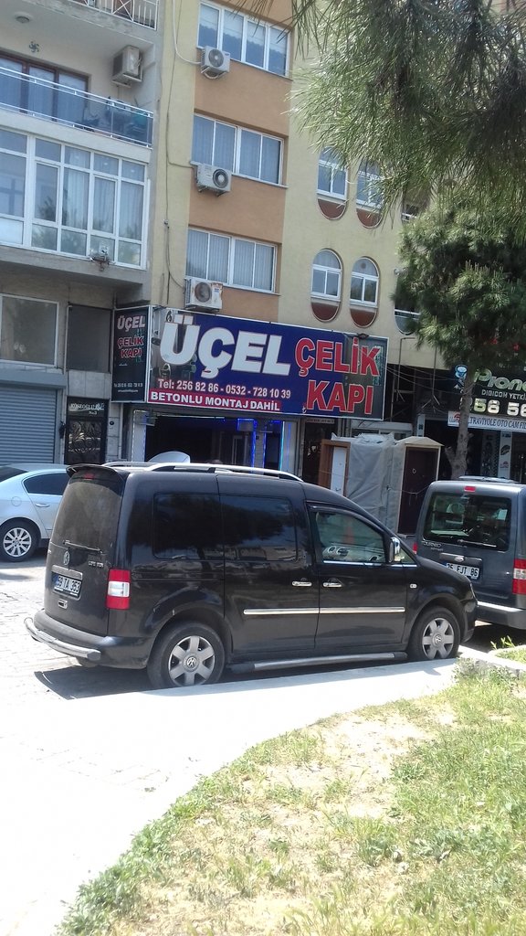 Üçel Çelik Kapı